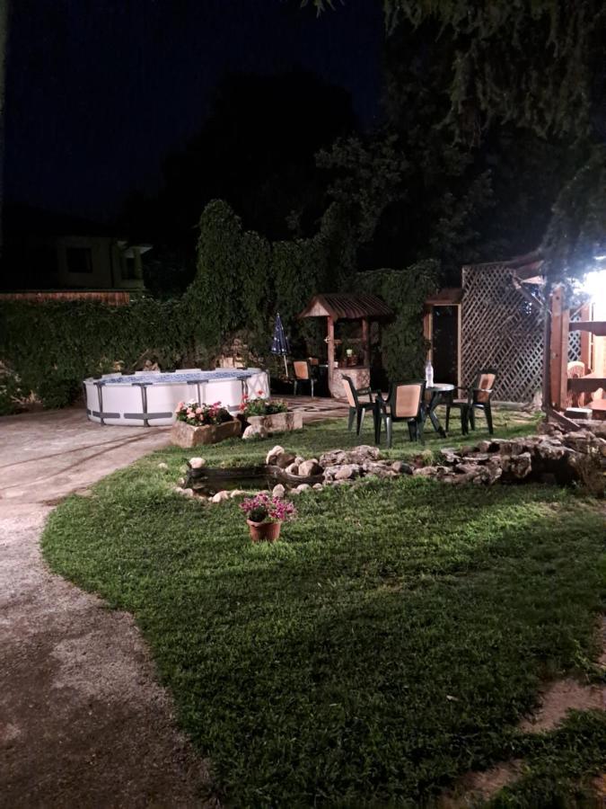 Къща За Гости -Хт Svilengrad ภายนอก รูปภาพ